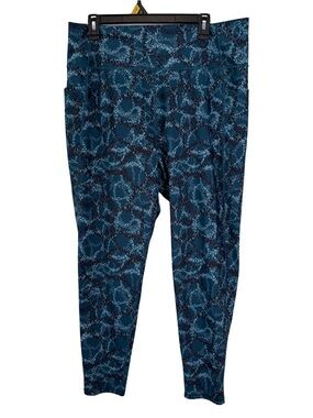 3/$20 Kinesis Dark Teal & Black High-Rise Cropped Leggings